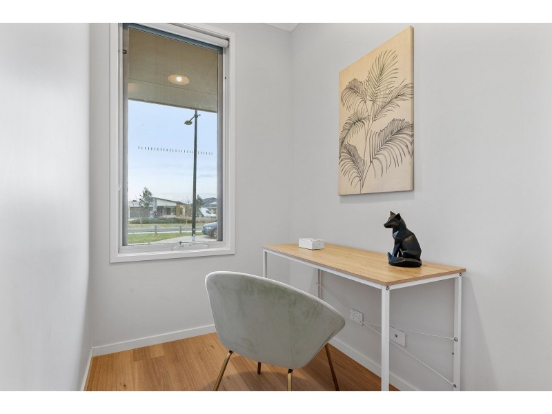 7 Allview Mews, Donnybrook VIC 3064