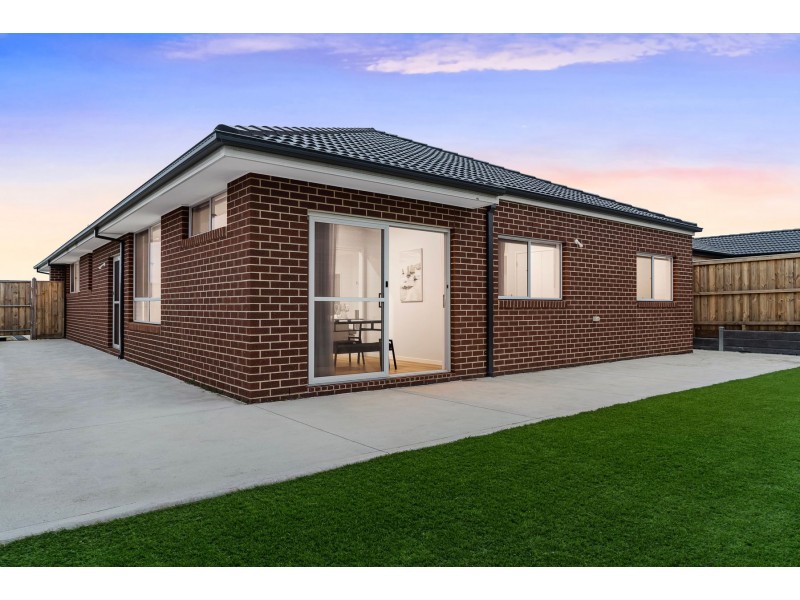 7 Allview Mews, Donnybrook VIC 3064