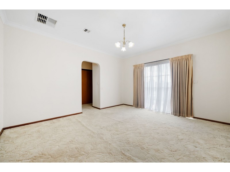 8 Roma Court, Thomastown VIC 3074