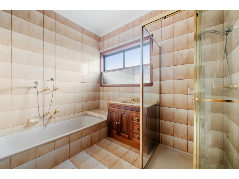 8 Roma Court, Thomastown VIC 3074