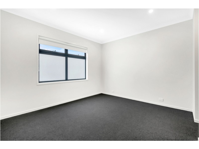 5 Soho Crescent, Wollert VIC 3750