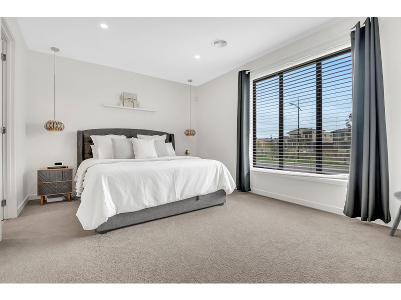 8 Picardy Way, Wollert VIC 3750