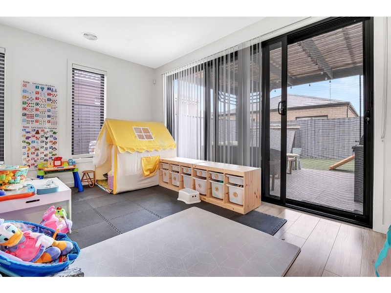 8 Picardy Way, Wollert VIC 3750