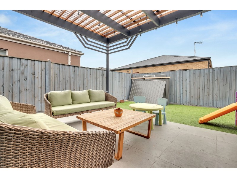 8 Picardy Way, Wollert VIC 3750