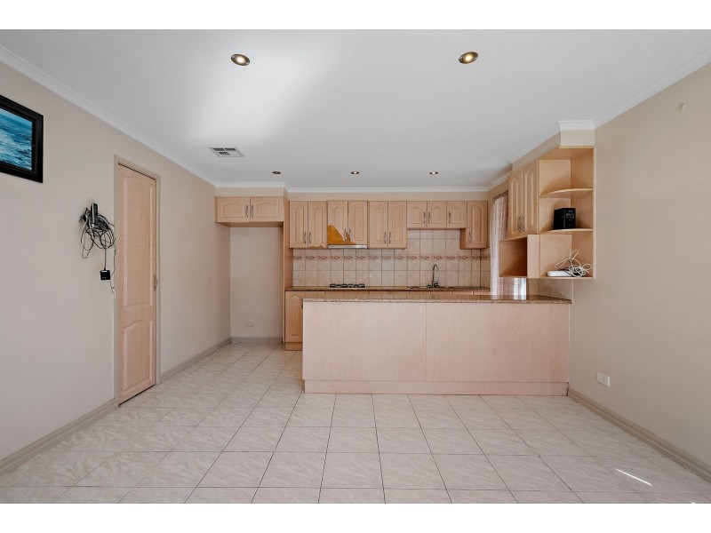 8 Bond Street, Hadfield VIC 3046