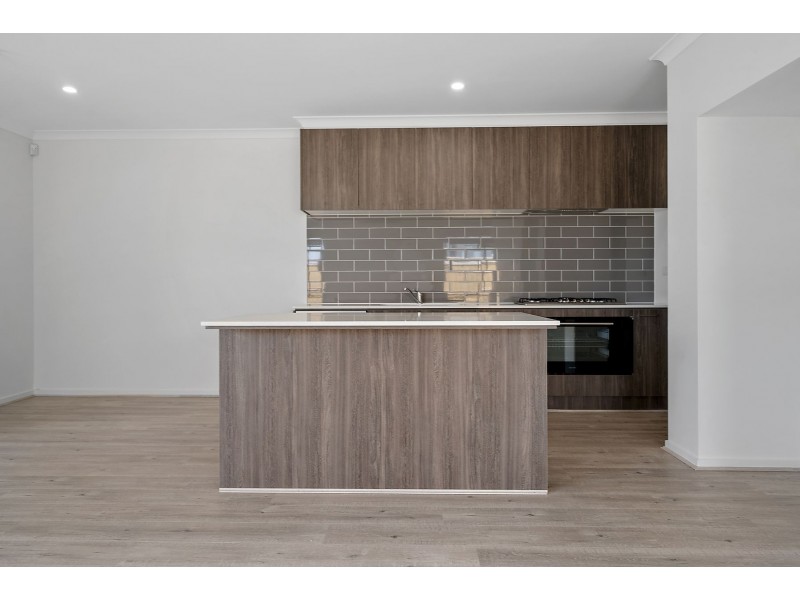 15 Farmer Way, Wollert VIC 3750