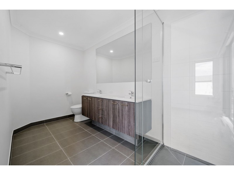 15 Farmer Way, Wollert VIC 3750