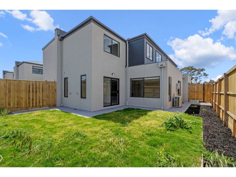 15 Farmer Way, Wollert VIC 3750