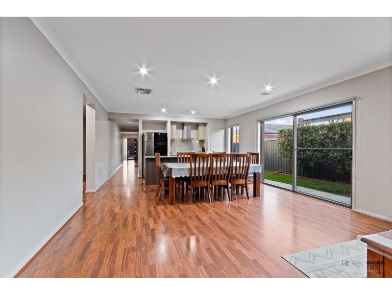 20 Tekin Terrace, Doreen VIC 3754