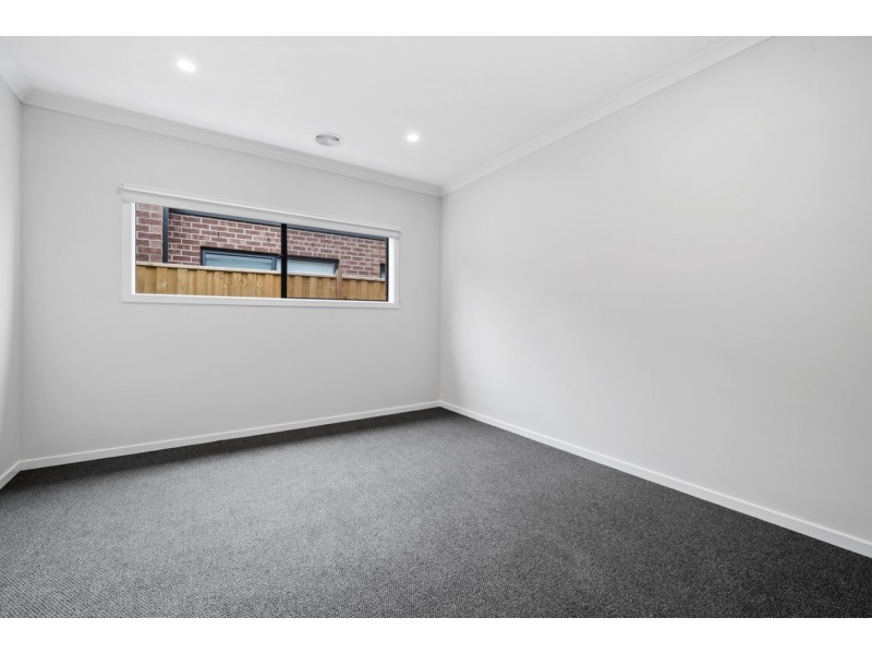 153 Eucalyptus Parade, Donnybrook VIC 3064