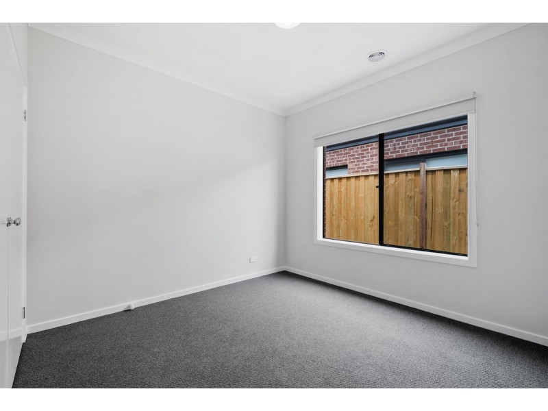 153 Eucalyptus Parade, Donnybrook VIC 3064