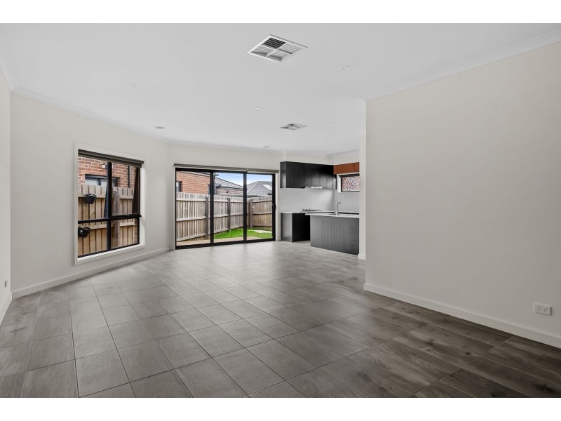 1/19 Goodia Street, Wollert VIC 3750