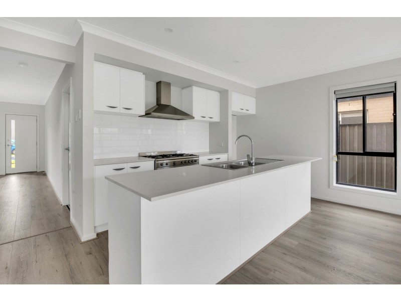 12 Claude Street, Kalkallo VIC 3064