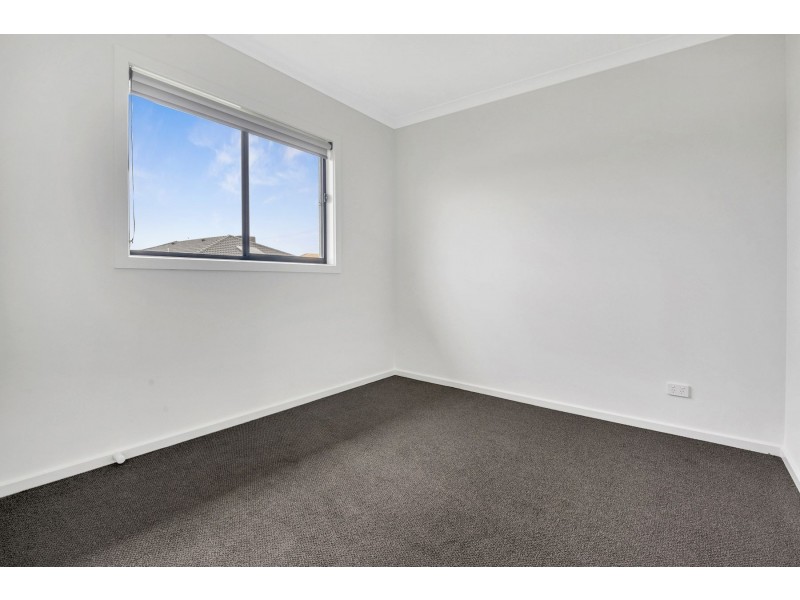 12 Claude Street, Kalkallo VIC 3064