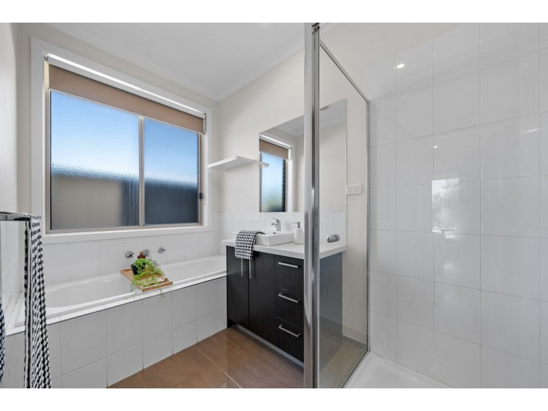 16 Marina Street, Epping VIC 3076