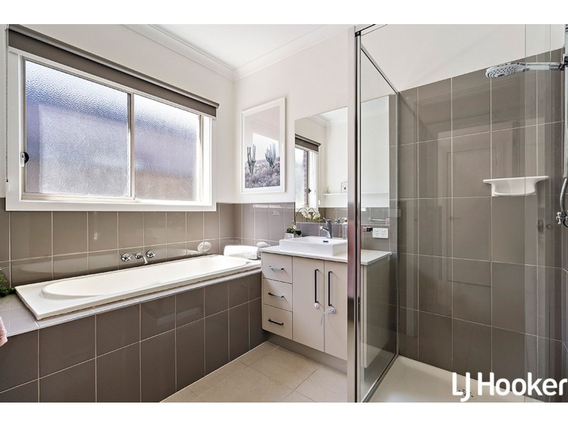 35 Allendale Avenue, Wollert VIC 3750