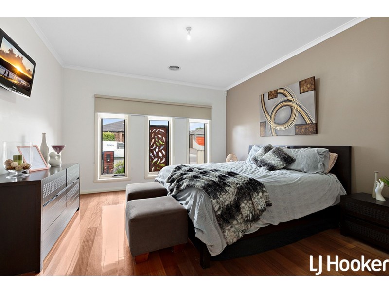 8 Nuthall Way, Epping VIC 3076