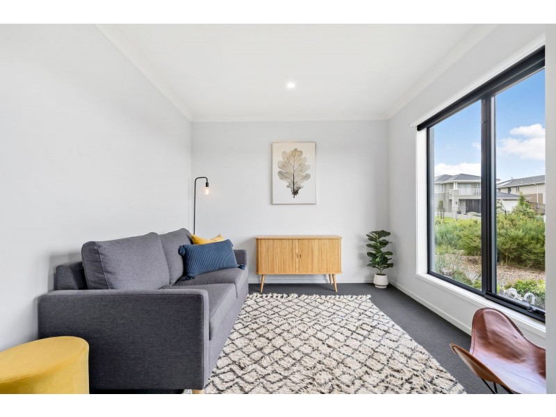 15 Humffray Walk, Wollert VIC 3750