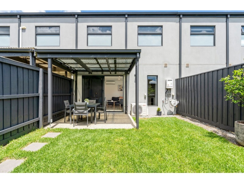 15 Humffray Walk, Wollert VIC 3750