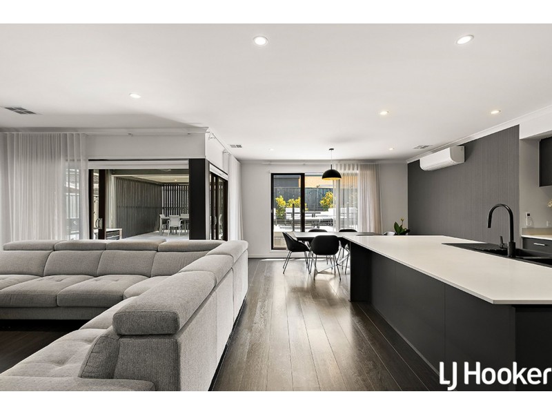 50 Strathalbyn Chase, Wollert VIC 3750