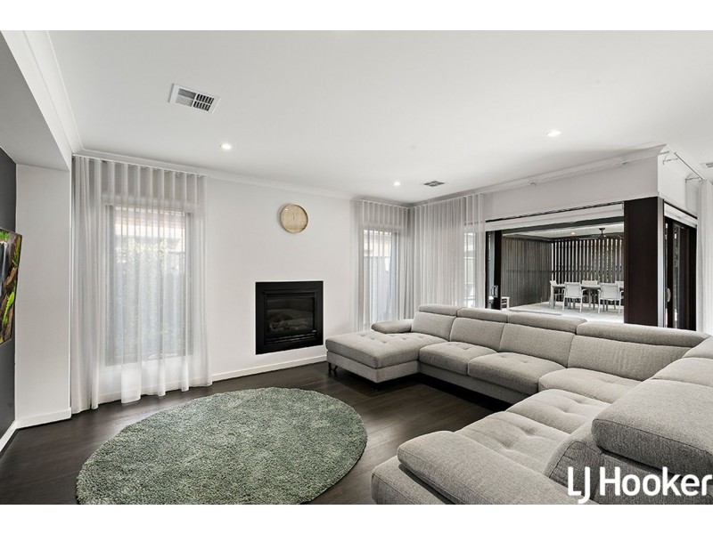 50 Strathalbyn Chase, Wollert VIC 3750