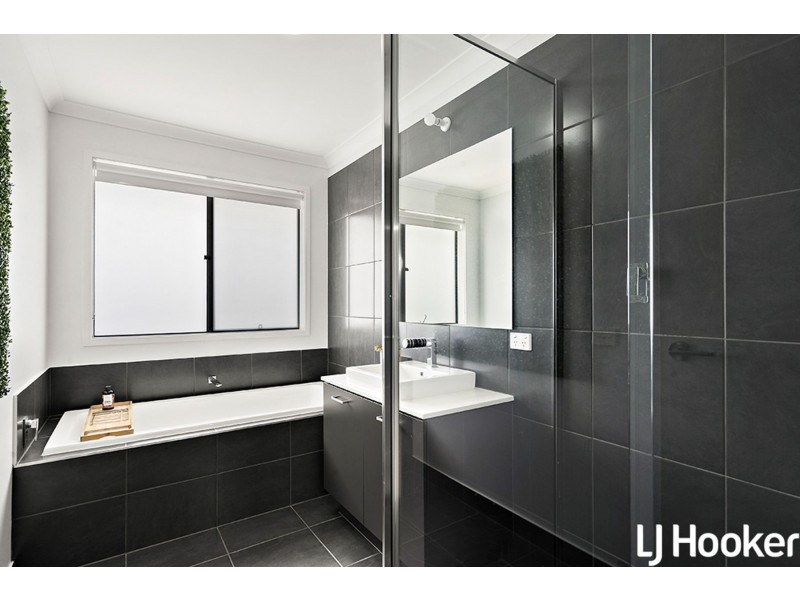 50 Strathalbyn Chase, Wollert VIC 3750