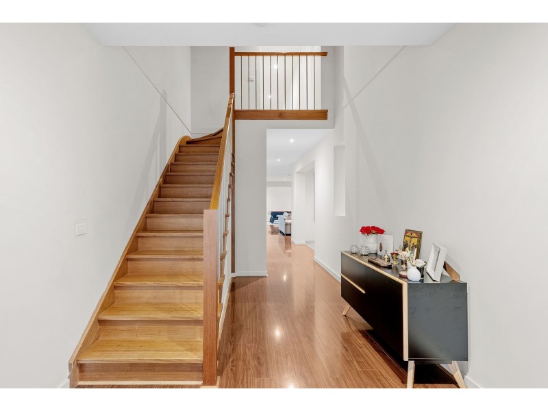 2 Moffat Drive, Lalor VIC 3075