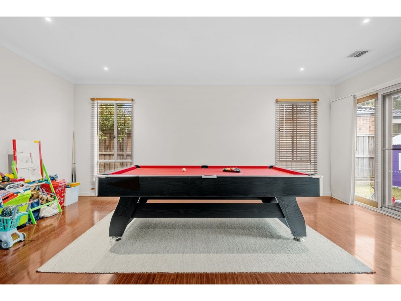 2 Moffat Drive, Lalor VIC 3075