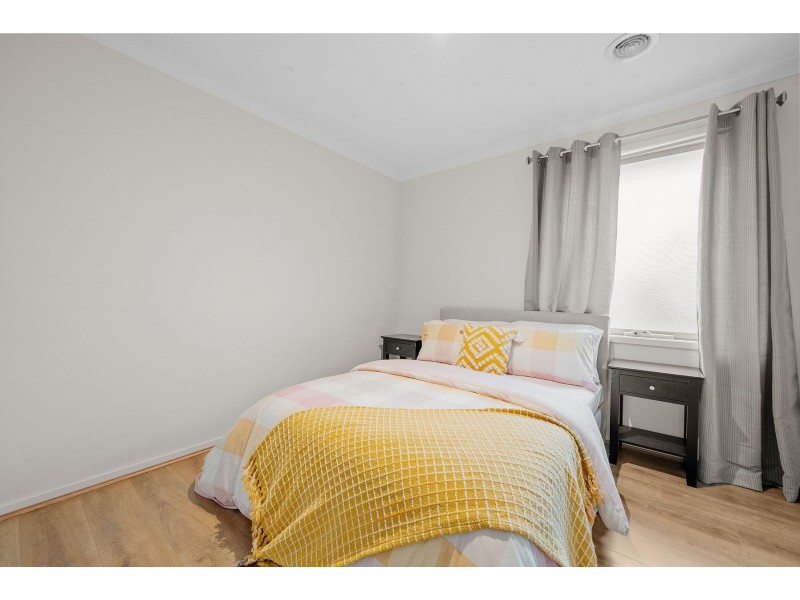 2 Moffat Drive, Lalor VIC 3075