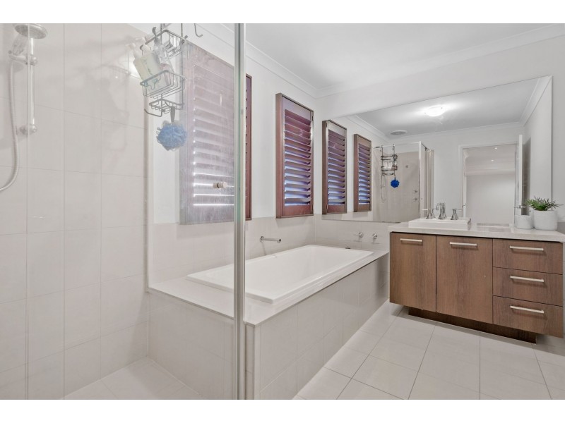 4 Nuthall Way, Epping VIC 3076