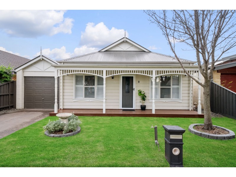 9 Almorah Street, Doreen VIC 3754