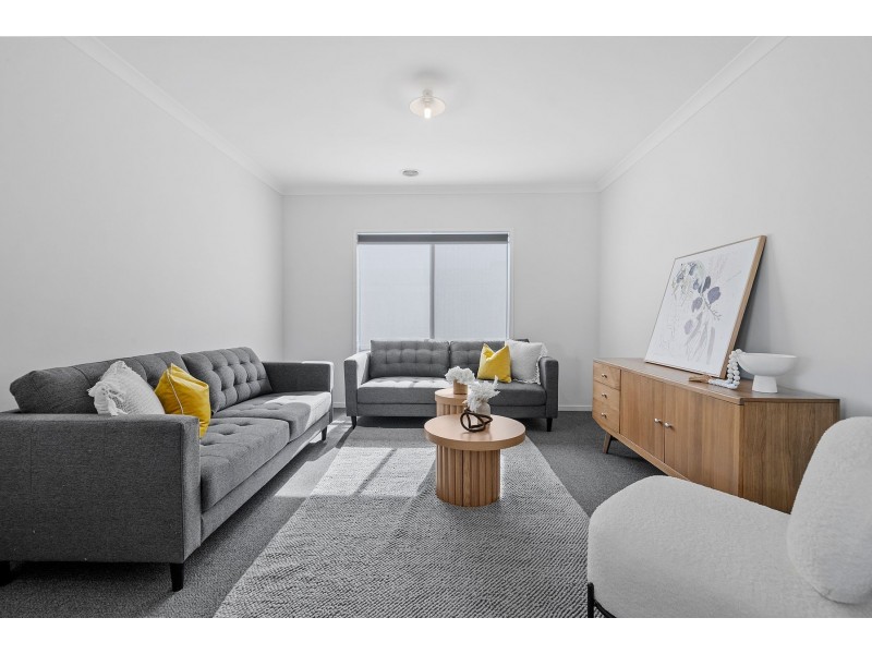 21 Thornbury Street, Donnybrook VIC 3064