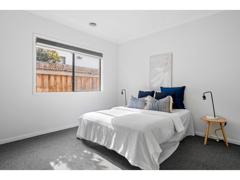 21 Thornbury Street, Donnybrook VIC 3064