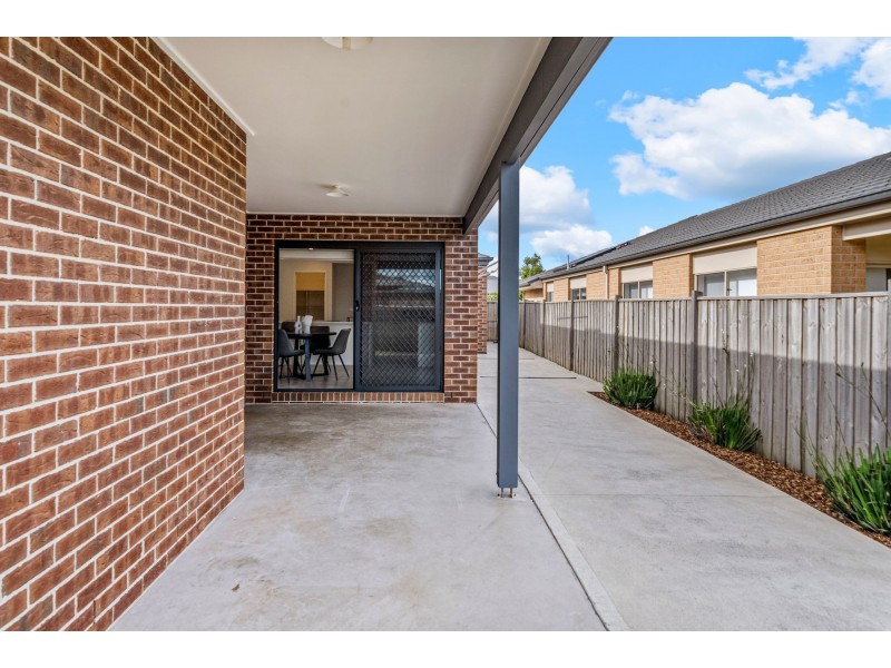 21 Thornbury Street, Donnybrook VIC 3064