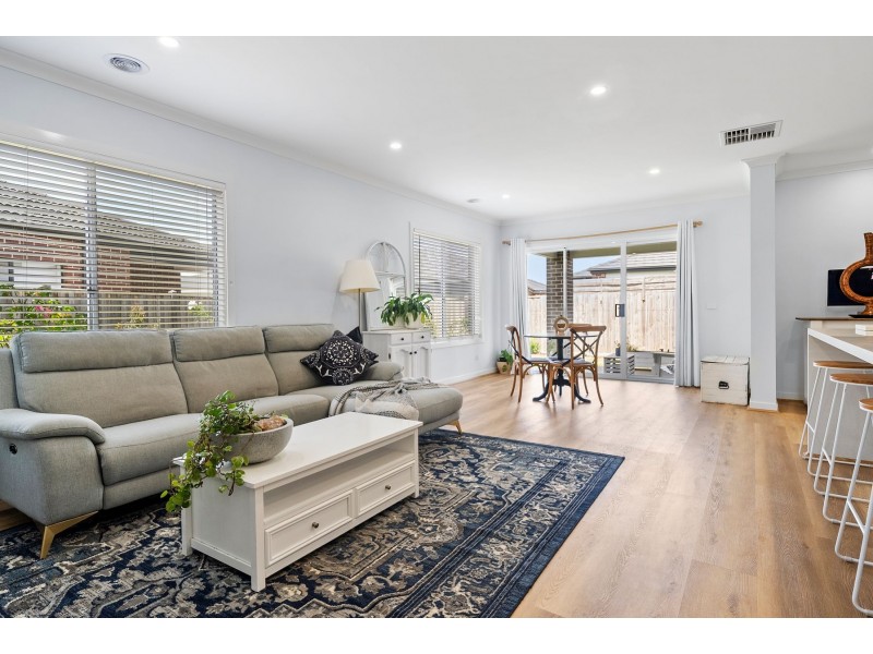 9 Pinot Crescent, Wollert VIC 3750