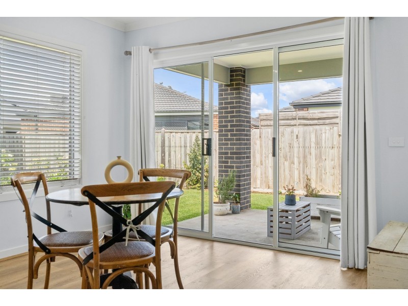 9 Pinot Crescent, Wollert VIC 3750