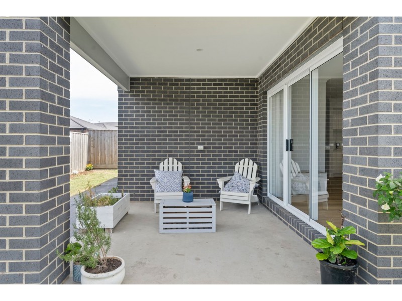 9 Pinot Crescent, Wollert VIC 3750