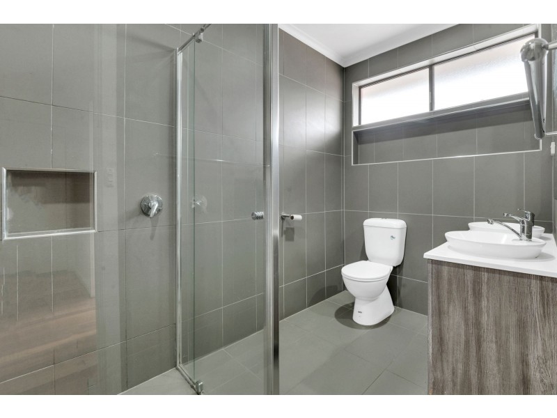 4 Marlock Close, Thomastown VIC 3074