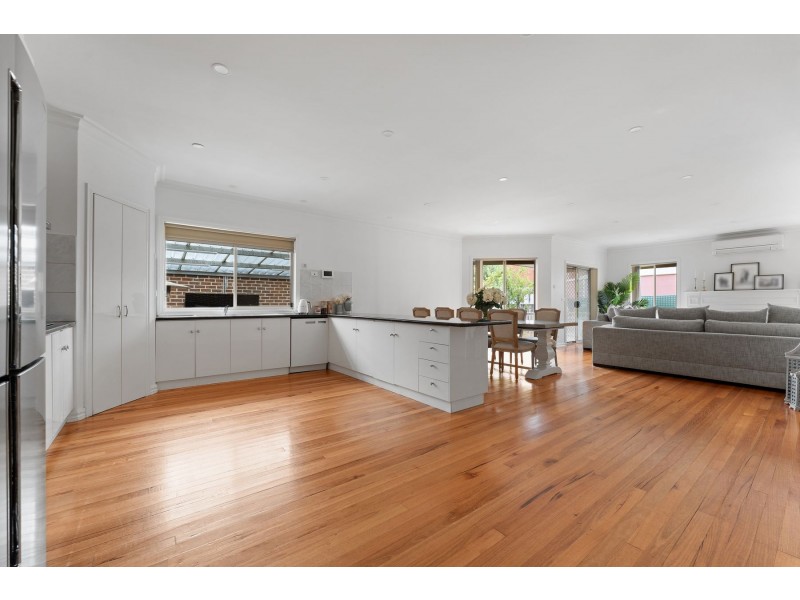 29 Bramble Crescent, Bundoora VIC 3083