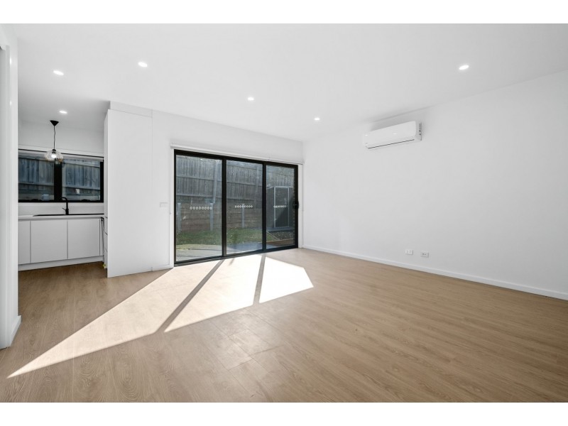 13/1 Old Plenty Road, South Morang VIC 3752