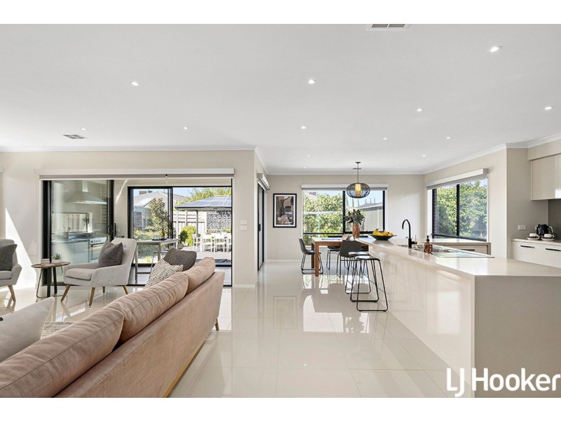 19 Treska Link, Lalor VIC 3075