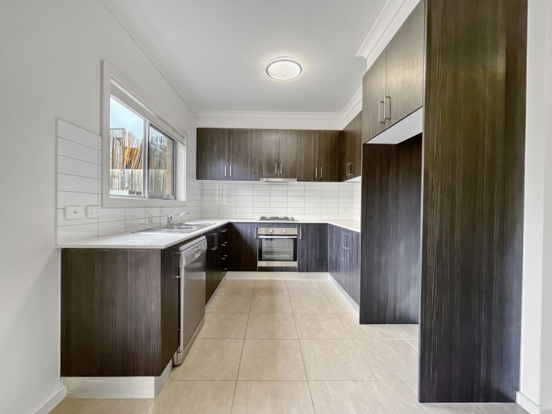 32 Lawn Walk, Mernda VIC 3754