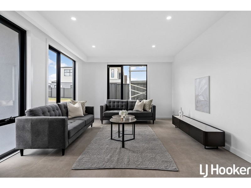 1 Selene Way, Greenvale VIC 3059