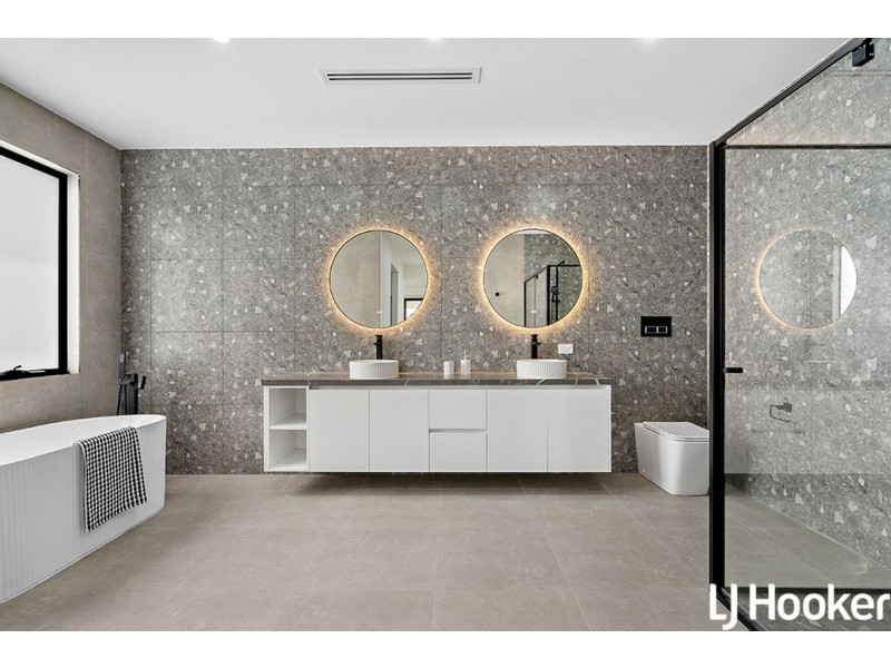 1 Selene Way, Greenvale VIC 3059