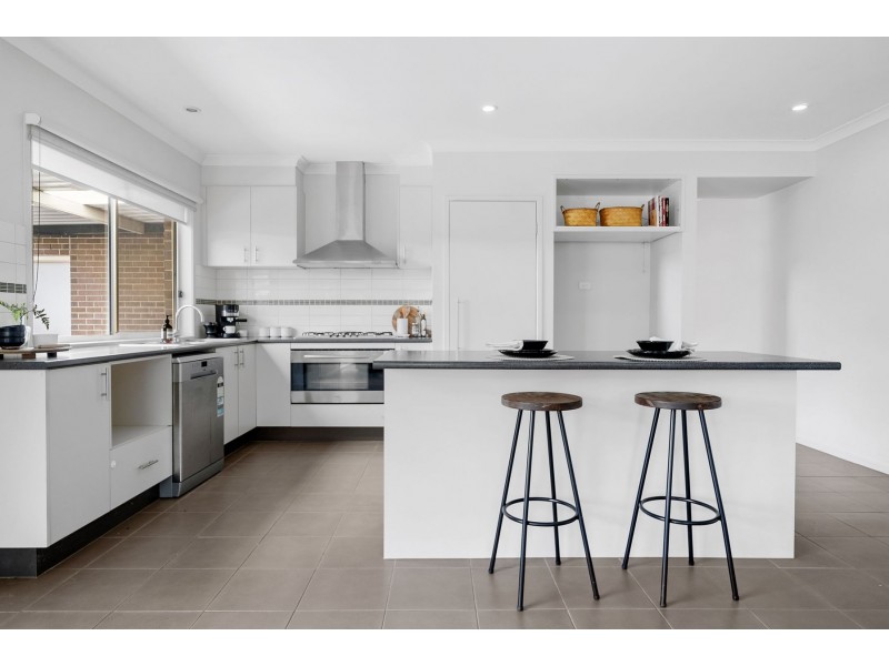 14 Brahe Drive, Mernda VIC 3754