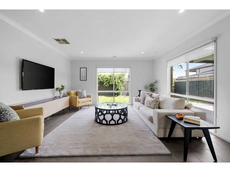 14 Brahe Drive, Mernda VIC 3754