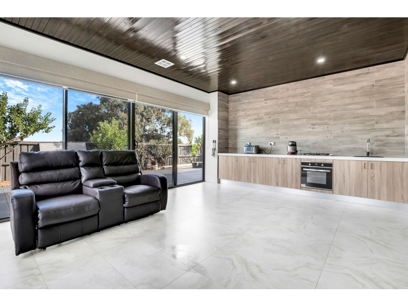 42 Rhone Drive, Wollert VIC 3750