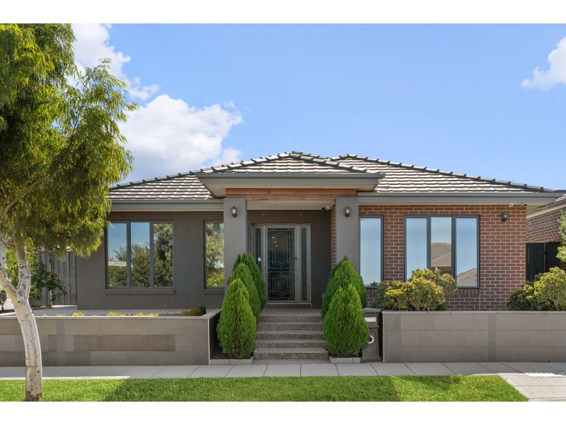 19 Overnewton Way, Wollert VIC 3750