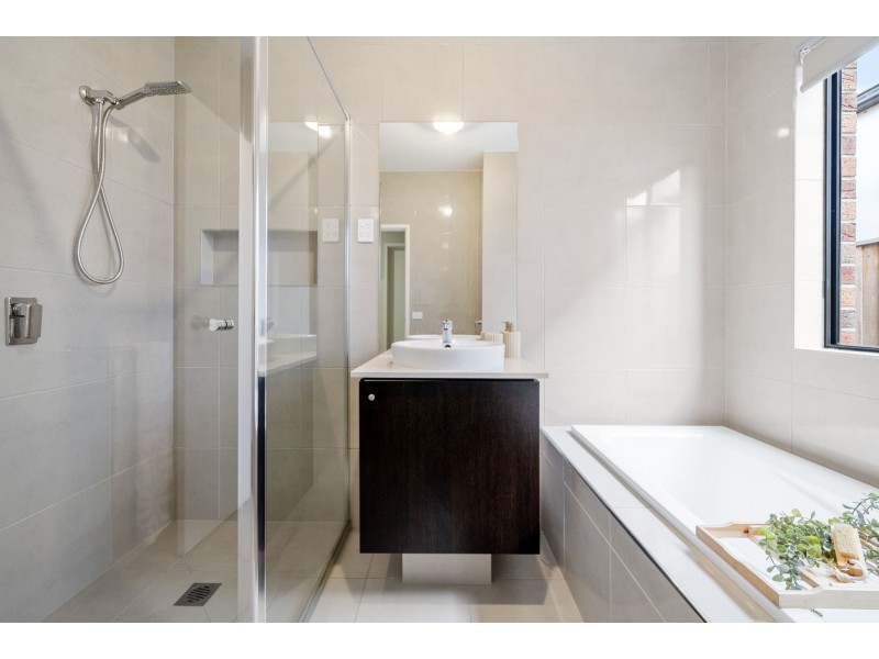 14 Mount Stewart Avenue, Wollert VIC 3750