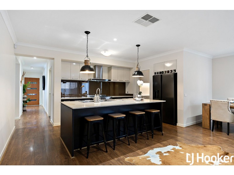 42 Alma Road, Wollert VIC 3750